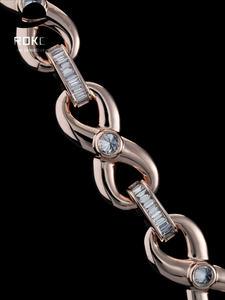 Collar de Cadena con Eslabones de Diamantes Chapado en Oro Rosa, Corte Baguette, Engaste en Canal, Geométrico, Lujoso, Unisex, para Uso Diario, en Venta - Product Image 4