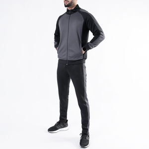 Ensemble survêtement coupe-vent personnalisé surdimensionné imprimé et brodé – Tenue de sport décontractée deux pièces élégante, respirante et écologique 100 % - Product Image 3