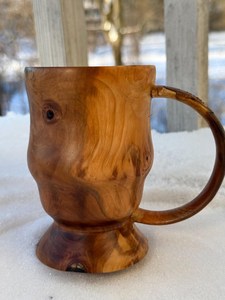 Mug à bière en bois poli fait main, style Viking, rustique, médiéval, écologique, personnalisable, gravé sur mesure, objet de collection - Product Image 2