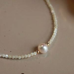 Collier en perles de nacre naturelle haut de gamme, collier de clavicule au tempérament féminin doux pour les mondaines - Product Image 4