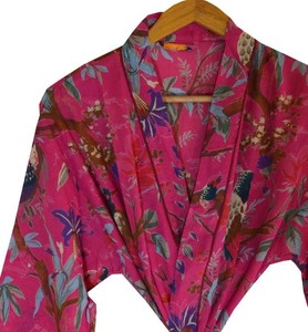 Robe Kimono en Coton Indien pour Femme, Kimono de Nuit Fait Main, Kimono en Coton Imprimé, Kimono Imprimé Oiseaux Roses, Robe de Demoiselle d'Honneur - Product Image 2