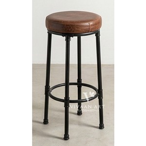Tabouret de bar traditionnel en bois massif de luxe avec siège en tissu et design élégant pour îlot de cuisine, chambre à coucher, salle à manger - Product Image 3