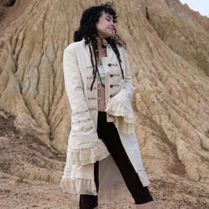 Chaqueta ligera con capucha de algodón estilo élfico para capas en capas en climas cálidos durante la primavera y el verano, con bolsillos. - Product Image 1