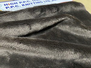 Soft Plush <b>Fabric</b> 100% Polyester <b>Medium</b> Weight Knitted Brushed Sueded Plain Style for Home Textile Blankets Throws - Product Image 5