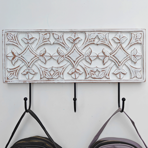 Elegante Porta Llaves Decorativo de Madera Tallada, Acabado Blanco, Hecho a Mano, para Entrada, de Madera Sintética - Product Image 2