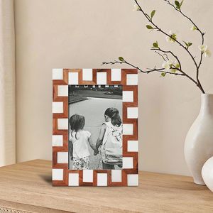 Artesanía para el Hogar, Hecho a Mano, Incrustaciones de Hueso y Madera en Color Marrón y Blanco, Colección Escher Cube, Decoración Vintage para Mesa/Pared - Product Image 1