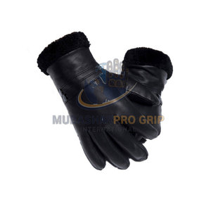 Gants de conduite de qualité supérieure offrant un port flexible et un confort durable - Product Image 2