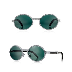 Gafas ópticas de bocina de diseñador hechas a mano con montura rayada Gafas de diseñador natural para jóvenes en estilo de vida moderno Tradebyd - Product Image 1