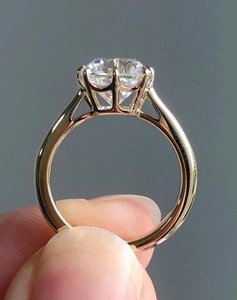 Anello Solitario con Moissanite Taglio Cuscino in <span class=keywords><strong>Argento</strong></span> Sterling 925, Anello di <span class=keywords><strong>Fidanzamento</strong></span> Classico, Anello Nuziale Minimalista, Gioielli da Sposa per Feste - Product Image 2
