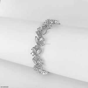 Bracelet Arin Luxury Co pour femme en or rose vintage entièrement serti de diamants – Manchette florale à coupe marquise pour mariage et occasions spéciales - Product Image 4