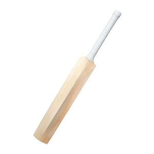 Batte de cricket personnalisée légère et rigide en saule anglais avec logo pour les joueurs recherchant performance et style - Product Image 3