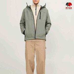 Ryan เสื้อแจ็กเก็ตมีซิปสำหรับผู้ชายเสื้อแจ็กเก็ตซอฟต์เชลล์ดีไซน์ตามสั่งพร้อมกระเป๋าโลโก้ออกแบบได้ตามต้องการ - Product Image 1