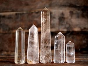 Torre de Cristal Pulido Natural, Varita de Piedras Preciosas Curativas para Decoración del Hogar y Meditación Relajante, en Tamaño y Color Personalizados - Product Image 5