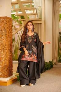 ESTA TEMPORADA, POR FAVOR, VUELVE A COMPROBAR NUESTRO HERMOSO TOP ESTAMPADO, SALWAR CON DUPATTA EN TELA ROMANA - Product Image 5