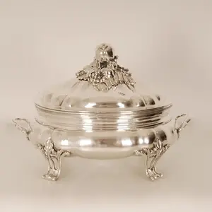 Casserole élégante et classique en acier inoxydable |   Conception durable, antiadhésive et écologique pour tous les types de cuisinières et usage domestique - Product Image 6