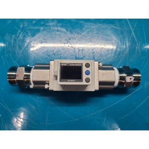 SMC PF3W711-N10-F-M สวิตช์ควบคุมการไหลของน้ำแบบดิจิตอล ใช้เป็นอะไหล่อุปกรณ์เซมิคอนดักเตอร์รุ่นเก่า - Product Image 1