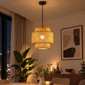 Lampe suspendue en bambou tissé à la main Kyoto, toute nouvelle, en stock, lampe suspendue en osier naturel - Product Image 1