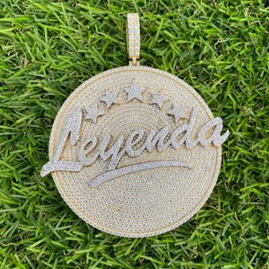 Collar de Eslabones Cubanos de Plata 925 con Baño de Oro Personalizado de Fábrica, con Colgante de Moissanita VVS 3D de Corte Brillante Certificado por IGI, Joyería Hip Hop - Product Image 1