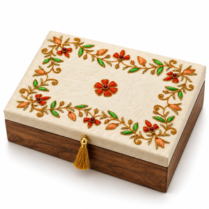 Caja de chocolate martillada con perilla de mariposa dorada para eventos, bodas y regalos premium. Tamaños y colores personalizados disponibles. - Product Image 6