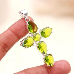 Pendentif en argent sterling 925 avec grappe de péridot vert vif, bijou statement, bijou fait main - Product Image 3