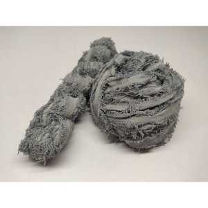 Fil de coton recyclé en ruban texturé - Fil textile gris foncé teint à la main pour le tissage, le crochet et l'artisanat - Product Image 1