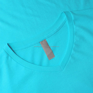 Top Tendance 100% Coton 210 Gsm Matériau Doux Col En V Impression Personnalisée OEM Logo Uni Blanc Hommes T-shirt - Product Image 4