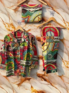 Ensemble de pyjama en coton coloré pour femmes |   Vêtements de nuit imprimés à la main |   Vêtements de détente doux - Product Image 4