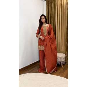 Conjunto de traje de fiesta para mujer de diseñador con top bordado-Aspecto elegante de Plazzo y Dupatta - Product Image 1