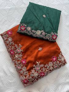 Sari de Diseño para Mujer con Bordado Floral |   Sari Étnico Premium para Fiestas y Bodas con Blusa a Juego |   Sarees Indios al por Mayor - Product Image 6