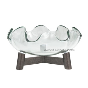 Bol de service haut de gamme pour l'organisation de fêtes, accent décoratif de table pour les célébrations et les occasions spéciales - Product Image 1