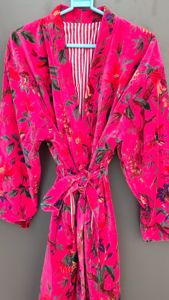 Bata de terciopelo con estampado floral rosa para mujer, bata de baño de manga larga, tejido suave, ropa de dormir informal, estilo primavera - Product Image 1