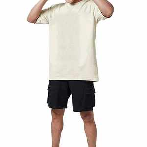 T-shirt Homme Oversize Personnalisé avec Logo, Léger, Ample, Respirant et de Haute Qualité - Product Image 3
