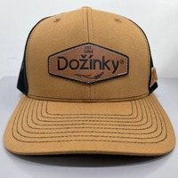 Gorra Trucker con Parche de Mezclilla con Logotipo en Relieve, Gorras Personalizadas con Bordado 3D, 6 Paneles Precurvados, Fabricadas en Vietnam