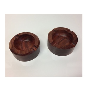 Cendrier rond en bois massif artisanal de qualité supérieure pour cigarettes et cigares, cendrier de table vintage décoratif, attrape-fumée - Product Image 1