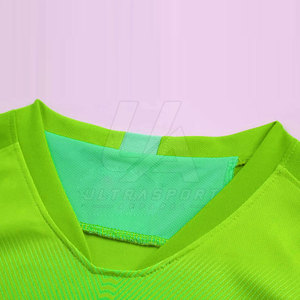 Custom Made <b>Best</b> Price Professional Style Soccer Kit Breathable Polyester Material High Quality Sportswear Custom Colors Sizes - Product Image 3