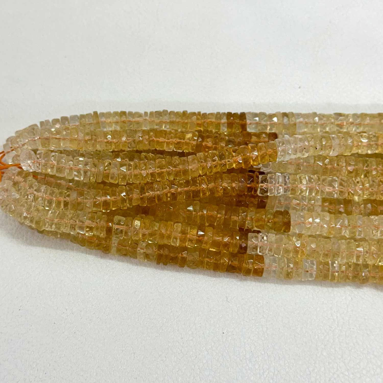 สีเหลือง