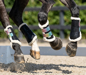 Bottes de brossage pour chevaux, noires, en similicuir texturé, tissu pailleté, fermeture Velcro, fausse fourrure, rembourrage doux, légères, de luxe - Product Image 5