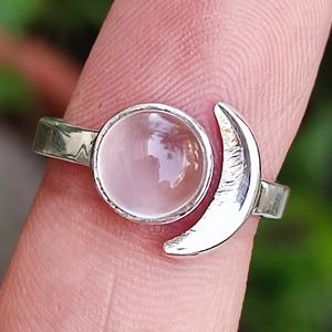 Bague ronde en quartz rose, bijoux en argent sterling 925, cadeau pour elle, sertissage clos, fabrication artisanale, bijoux pierre de naissance de janvier - Product Image 5