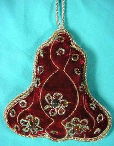 Belle artisanat personnaliser la forme avec broderie Zari dorée et ornements de conception unique perlés pour les ornements de Noël - Product Image 2