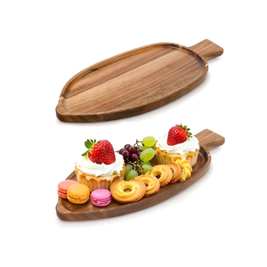 Plateaux de service en bois d'acacia de style américain de qualité supérieure, en forme de feuille, pour servir des fruits sur la table à manger, en provenance du Vietnam - Product Image 1
