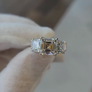 Bague Iced Jewelz 1 carat taille Asscher en or jaune 14K plaqué or pour elle, certifiée IGI - Meilleure vente - Product Image 2