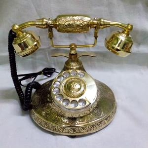 Teléfono de Mesa Redondo de Latón Chapado en Oro Estilo Vintage - Product Image 3