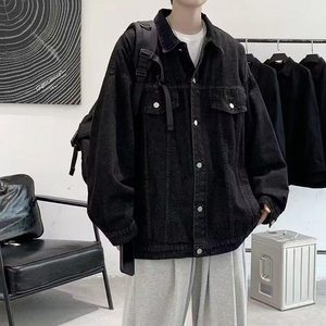 เสื้อแจ็คเก็ตยีนส์สีดำสำหรับผู้ชาย ทรงหลวมสบาย ปกคอพับ กระดุมแถวเดียว แขนยาว ผ้าฝ้ายฟอก ซักได้ กันลมในฤดูหนาว น้ำหนัก 320 กรัม - Product Image 4