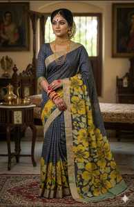 Sari indien traditionnel en soie avec imprimé floral GRIS JAUNE pour femme, tenue de mariage, coupe classique, longueur au sol, provenant d'Inde - Product Image 1