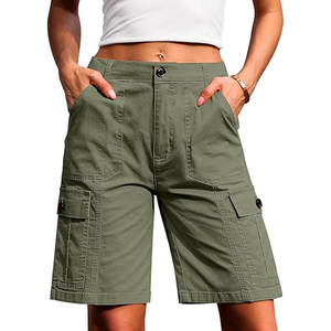 Shorts en jean stretch taille haute pour femme, coupe décontractée, ourlet brut, style mom fit, longs, fabriqués au Bangladesh - Product Image 1
