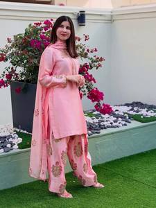 Traje Anarkali Rosa Bordado para Mujer con Dupatta, Vestido Tradicional Indio Pakistaní para Boda, Vestido Largo de Seda - Product Image 1