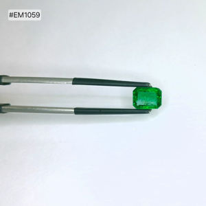 Esmeralda Zambiana Octogonal 100% Natural de Alta Calidad, 1.7CT, Color Verde Intenso, Gema Suelta para Diseño de Joyería, Anillos y Colgantes - Product Image 1