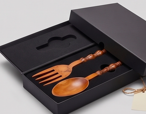 Ensemble cuillère et fourchette à salade en bois fait main, design traditionnel, couverts en bois naturel pour la cuisine, la salle à manger et la restauration - Product Image 5
