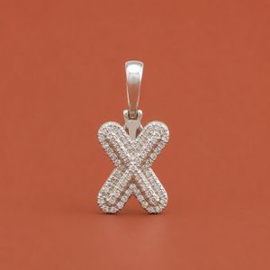 Pendentif personnalisé en argent 925 serti de diamants en moissanite avec initiales - Product Image 1