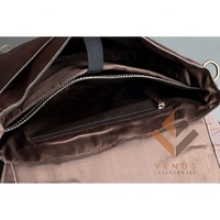 Vente en gros d'usine Sacs pour ordinateur portable à bandoulière de voyage couleur marron foncé business personnalisés Sacs porte-documents de messager en cuir véritable Sacs pour hommes